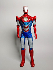 Marvel Avengers Iron Man Iron Patriot 13.5″ Action Figure Doll Light & Sound