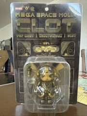 POPMART MEGA SPACE MOLLY Clot Green Thorn Collectible Model Toys 100% SEALED