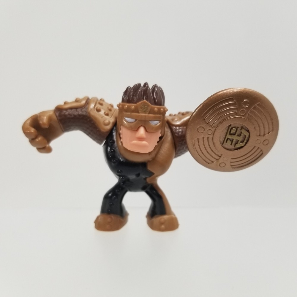 Blip Toys: Ninja Kidz – Mystery Ninja Ball Series 3 – Elemental Iron Fury Figure