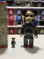 SBTG Royalfam 400% 100% Bearbrick Set Be@rbrick Black and Gold 2008