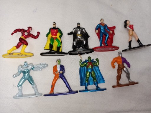 9 DC Comic Die Cast Metal Mini Figures Heroes Villains Toys 1.5in