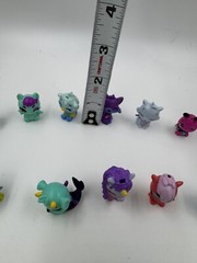 Mixed Lot of 20 Miniature Hatchimals Colleggtibles Plastic Figures