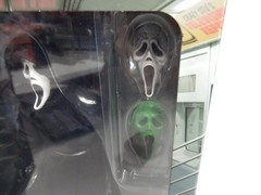 NECA REEL TOYS – 2023 NYCC EXCLUSIVE – GHOST FACE TAKES MANHATTEN ULTIMATE – #62