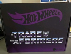 Hot Wheels Transformers Nemesis Prime – Mattel – Sealed w/ Sorter