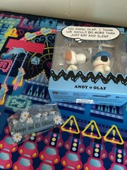 Olaf and Andy Peanuts Super7 Collectible Figure Set + Snoopy Siblings Magnet