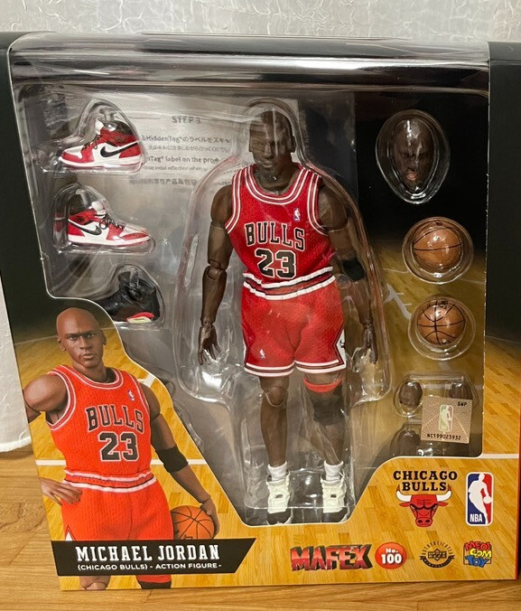 MAFEX No.100 Michael Jordan Chicago Bulls Figure Approx. 165mm Height from Japan