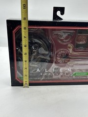 NECA Alien Romulus & Accessories Kit + Box Action Figure Model Collectible