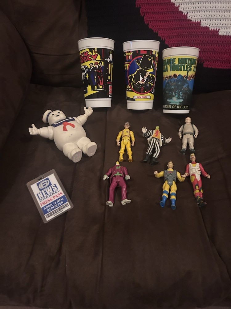 Mixed Action Figure Lot Ghostbuster Beetle Juice Ninja Turtle Cup