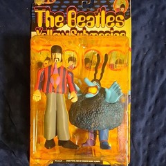 McFarlane Toys The Beatles Yellow Submarine 5 Carded Figures Lot w/Submarine