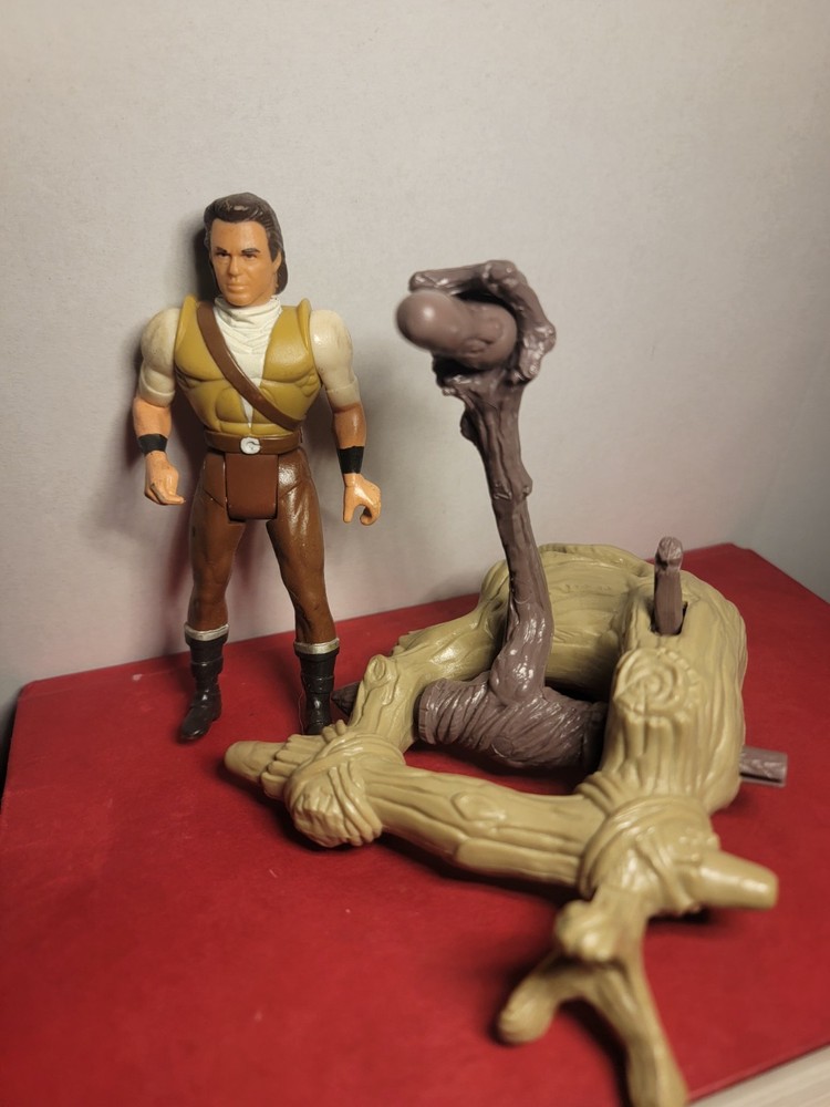 Vintage 1991 Kenner Robin Hood: Prince of Thieves Bola Bomber toy And Robin Hood