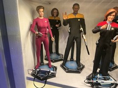 EXO-6 1/6 Scale figure lot: STAR TREK VOYAGER