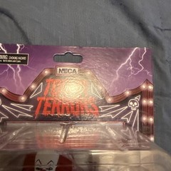 IT PENNYWISE NECA TOONY TERRORS ACTION FIGURE SEALED PACKAGE NEW