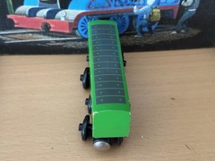 1998 Learning Curve Britt Allcroft Wooden Thomas Train Daisy the Diesel!