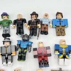 Roblox Toys Lot Of 12 Action Figures Plus Incomplete Figures PC Video game