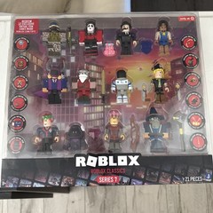 Roblox Classics Series 7 Action Figure 12-Pack W/ DLC Box Wear Virtual Item Code