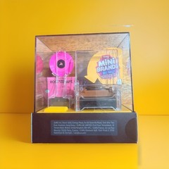 ZURU Mini Brands Vinyl Really Works Mini Record Player K-Pop ROSÉ APT. Set 3+!