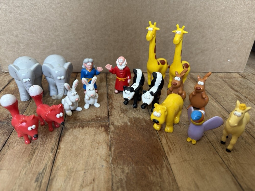 Vintage Beginners Bible Noahs Ark PVC Toy Figures Lot 16 Piece Matching Animal