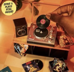 MGA’s Miniverse Real Music Record Player Mini Collectibles Mini Playable Record