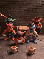 Custom Plundering Lot of 5 Lone Coconut
