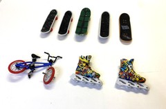 Lot Of 5 Finger Skateboards 1 Finger Bicycle 1 Pair of Finger Roller Blades