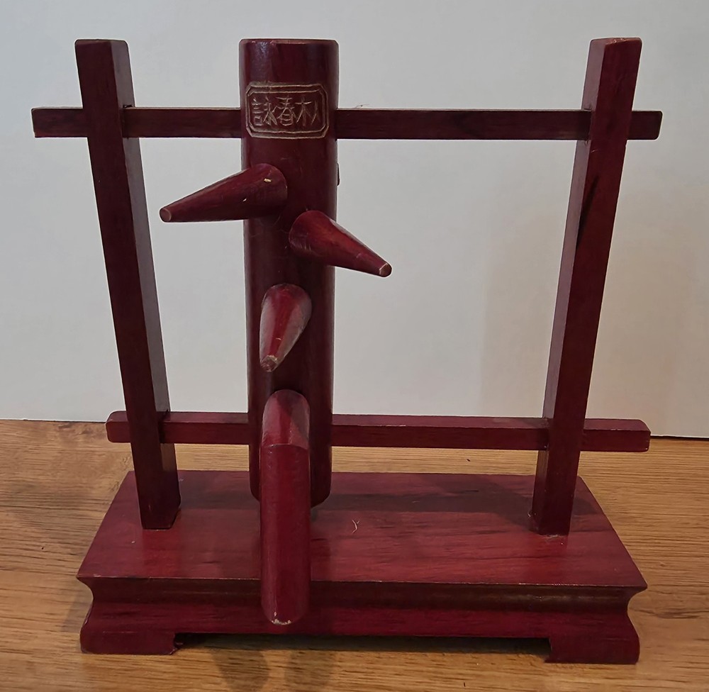 Miniture Chinese Bruce Lee Wing Chun Stake Wooden Dummy Kung fu mini