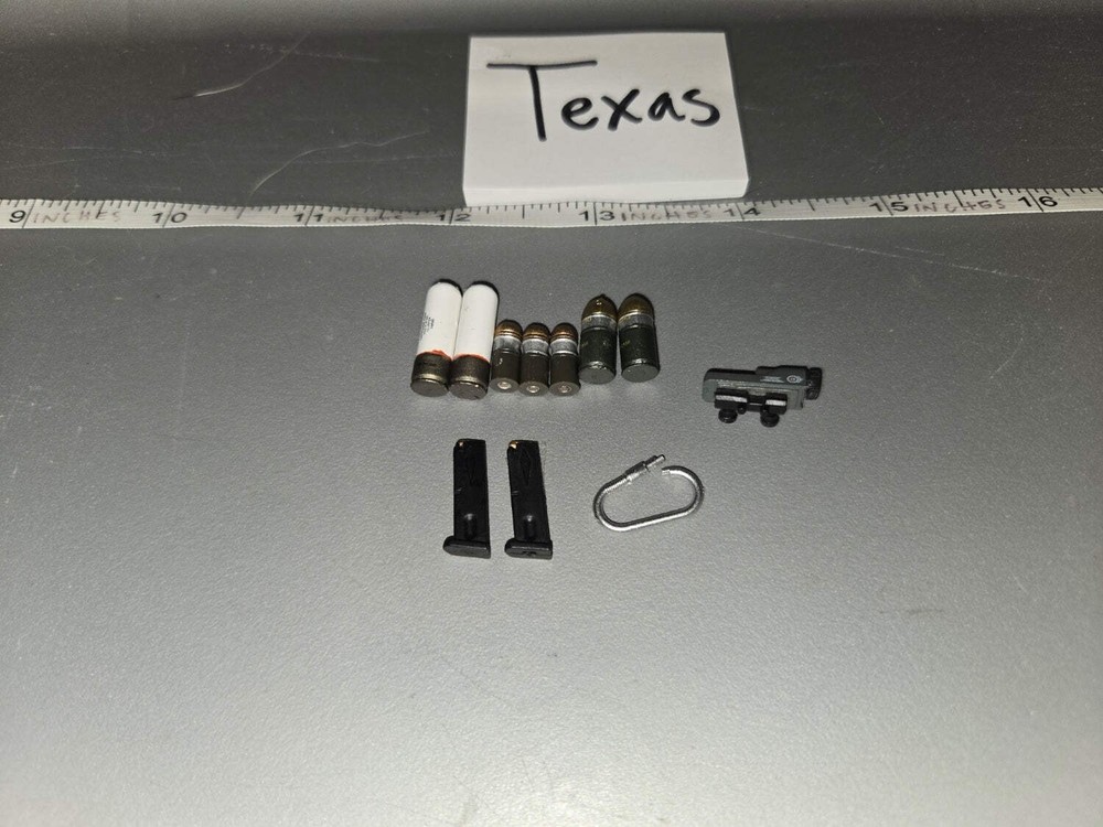 1/6 Scale Modern Era 40mm Ammunition and Accessories Lot – Texas