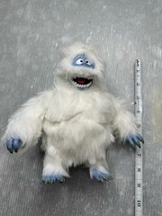 vintage BUMBLE ABOMINABLE SNOW MONSTER Playing Mantis 8″ FIGURE Rudolph