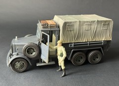 Indiana Jones 1:18 WWII German Military Cargo Truck 3.75 Raiders Of The Lost Ark