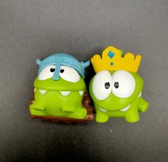 SEND RANDOM 4pcs Cartoon Game CUT THE ROPE OM NOM Frog 5CM Figure Collection Toy