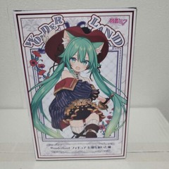 Hatsune Miku Puss in Boots Figure Taito Miku Wonderland Kawaii