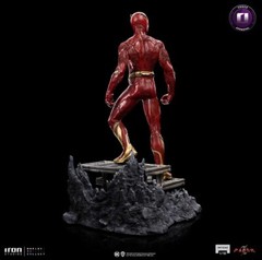 IRON STUDIOS 1/10 WBFLSH83823 – The Flash 8.8in Static Statue figure Model Gift