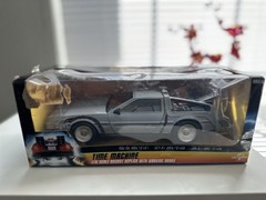 Back to the Future Time Machine 1/16 Scale Die-Cast Replica DeLorean Neca