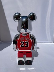 Bearbrick Michael Jordan 1998 Last Shot 400% and 100% Bearbrick