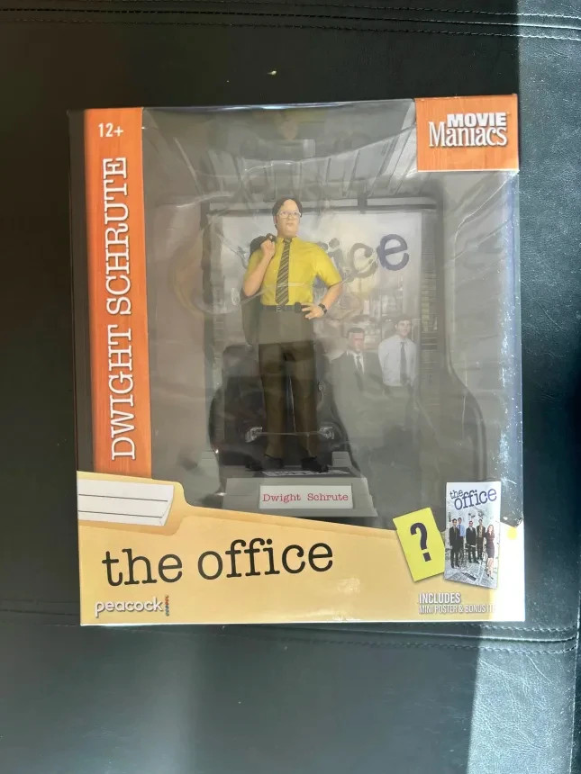 McFarlane Movie Maniacs The Office Dwight Schrute 6″ Posed Figure