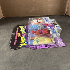 MAGNETO VS. RYU ACTION FIGURE STREET FIGHTER VS X-MEN MARVEL CAPCOM TOY BIZ VINT