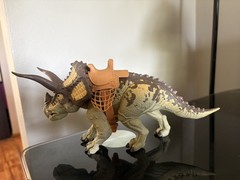 Primal Clash Dino Commander Beast Taming Squad Triceratops Lanard Corps W/saddle