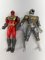 Power Rangers Silver Ranger Bandai 1999 5″ Zhane & 2005 Red Ranger Action Figure