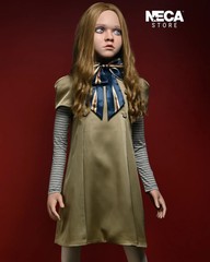 NECA M3GAN – 1:1 Replica Life-Size M3GAN Doll
