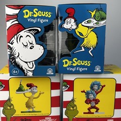 Dr. Seuss The Grinch, Sam I Am, Thing 1 & 2 Cat In Hat 4” Vinyl Figures Set Of 4