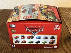 LOT 36 PIXAR RED FIRE TRUCK CARS MINI RACERS #01 SERIES 1 CASE RACE & RESCUE