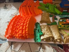 Dinosaur Train Time Tunnel Mountain Motorized Toy Jim Henson PBS + 8 Dino Read