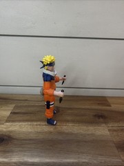 2002 MATTEL SHONEN JUMP’S NARUTO UZUMAKI TREE CLIMBING FIGURE G1 Ships Fast!