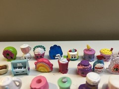 Shopkins Lot of 30 Figures Various Seasons No Duplicates EUC Ships Next Day