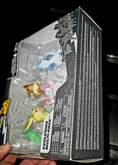 Select Evolution Multi Pack 4 Eevee Leafeon Glaceon & Sylveon Special Finish (S1
