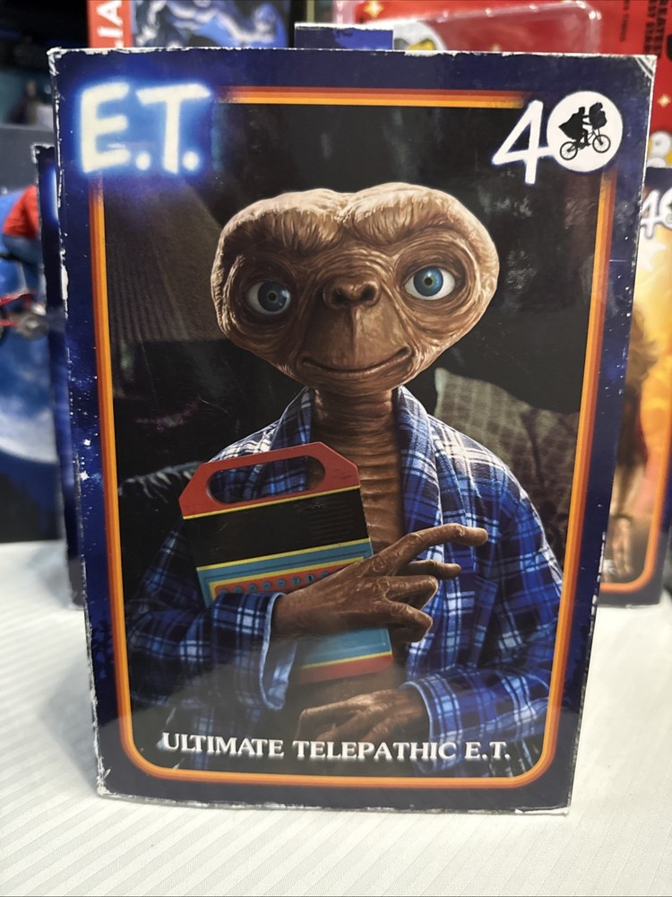 NECA Ultimate Telepathic E.T. Action Figure 40th Anniversary