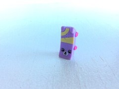 Shopkins KATIE SKATEBOARD Sport Petkins Figure, Season 5 #010