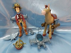 DISNEY PIXAR TOY STORY 2 ROCKET FORCE SOARIN SHERIFF WOODY & BLASTOFF BULLSEYE