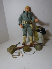 1996 Hasbro GI Joe Classic Collection 12″ Soldier w/Gear Dog Tags Complete G23a