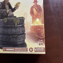 Disney Indiana Jones Adventure Series 6-inch Action Figure Temple Escape