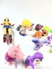 Disney & Non-Disney Mixed Miniature Figures Toy Lot-PVC & Plastic Cute Variety